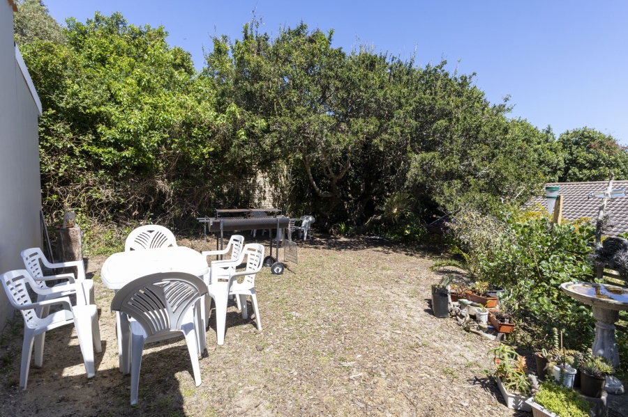 4 Bedroom Property for Sale in Seafield Eastern Cape